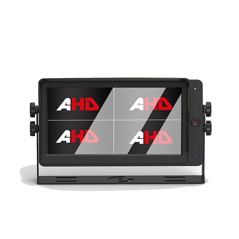 4 rozdelené HD LCD monitory